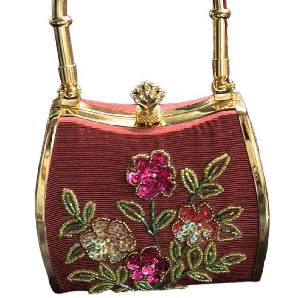 vintage beaded bag great condition